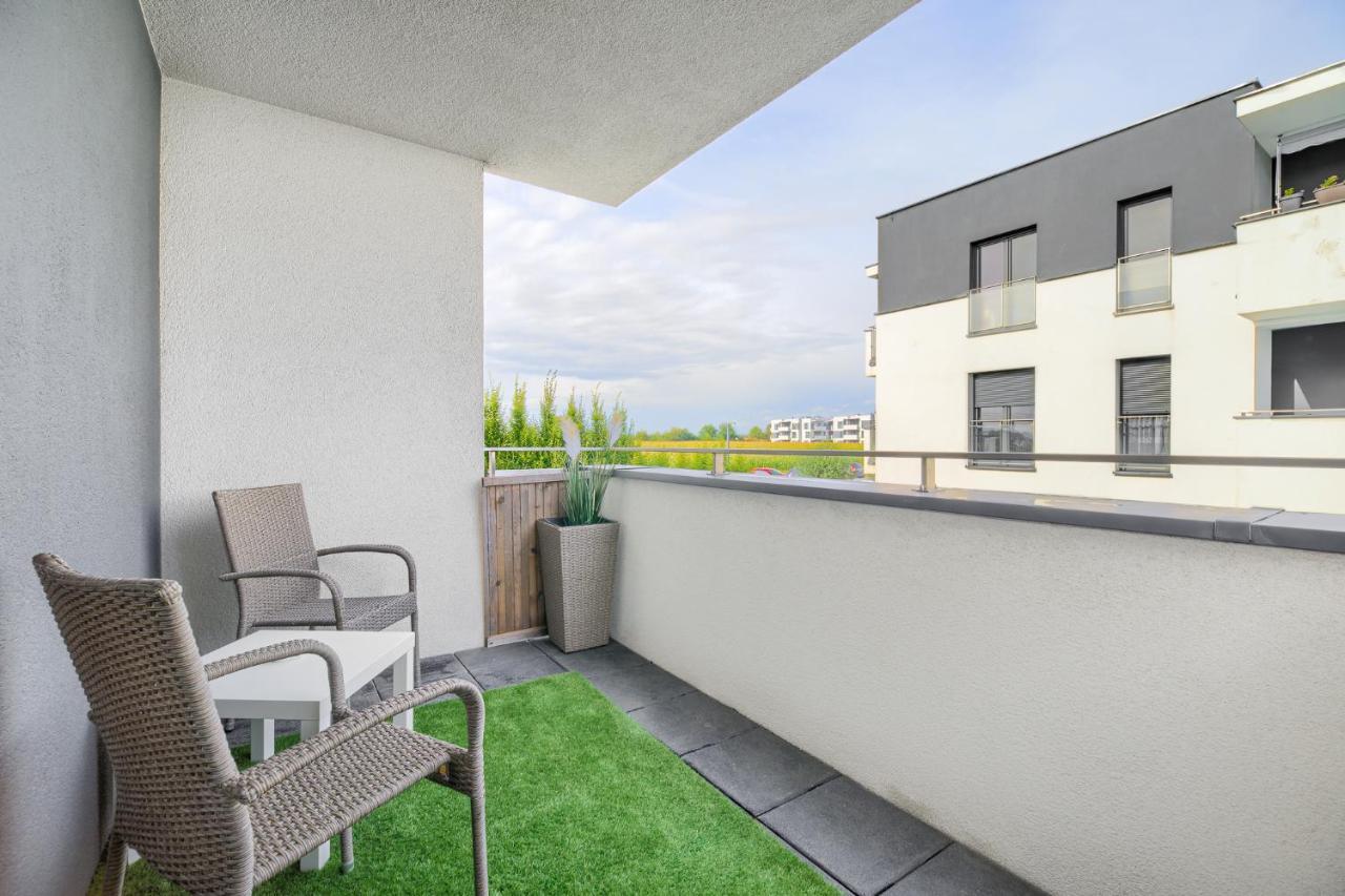 Poznan Grafitowa Modern Apartment Exterior foto